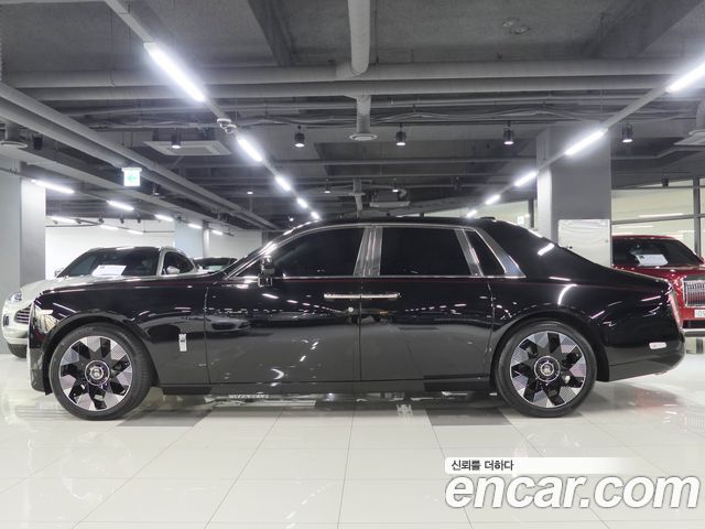 Rolls-Royce Phantom 6.7 V12 — пробег 770 км — фото 2 из 5