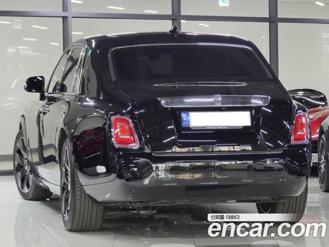 Rolls-Royce Phantom 6.7 V12 — пробег 770 км — фото 3 из 5