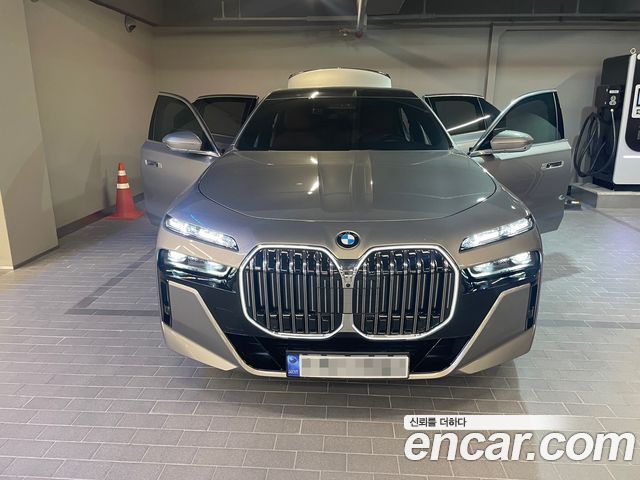 BMW 7-Series 740d xDrive M Sport — пробег 58 000 км — фото 3 из 5