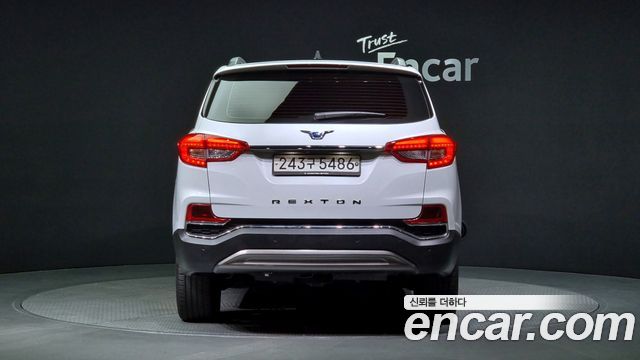 Ssangyong Rexton из Кореи Encar