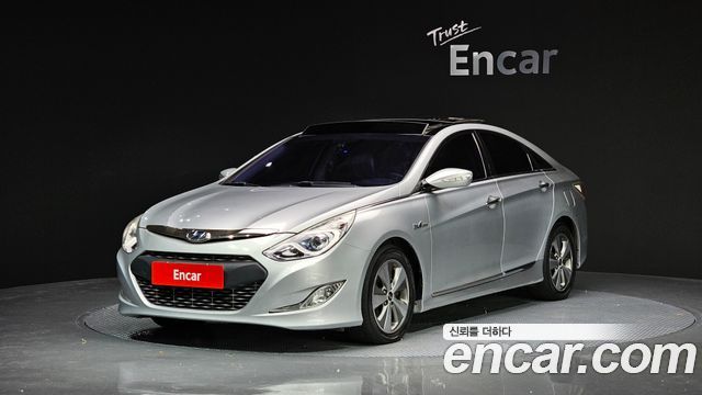 Hyundai Sonata 2.0 Royal — пробег 123 677 км — фото 1 из 5