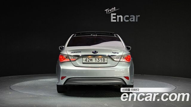 Hyundai Sonata 2.0 Royal — пробег 123 677 км — фото 4 из 5