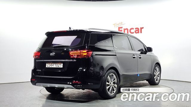 Kia Carnival из Кореи Encar