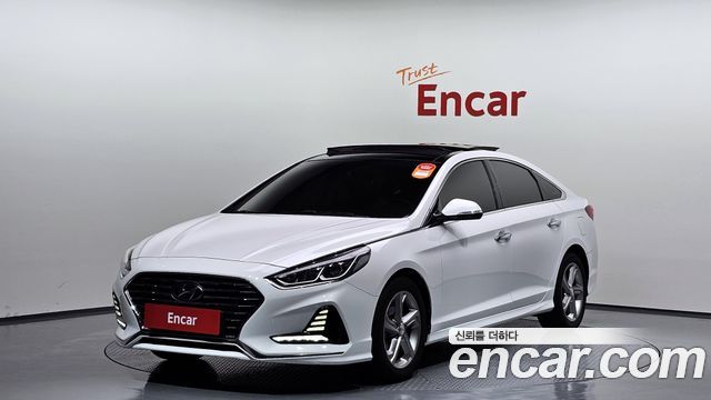 Hyundai Sonata 2.0 Smart — пробег 71 999 км — фото 1 из 5