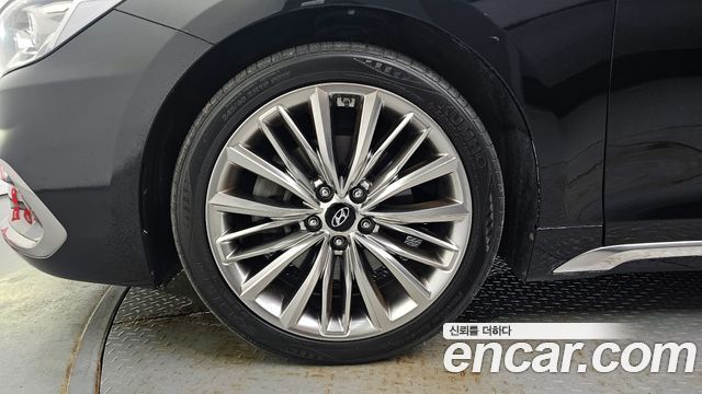 Hyundai Grandeur из Кореи Encar
