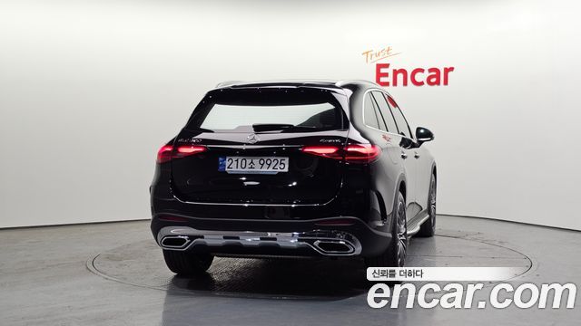 Mercedes-Benz GLC-Class GLC300 4MATIC AMG Line — пробег 23 260 км — фото 4 из 5