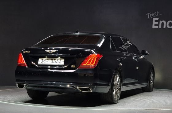 Genesis EQ900 5.0 GDI AWD Limousine Prestige — пробег 178 000 км — фото 2 из 5