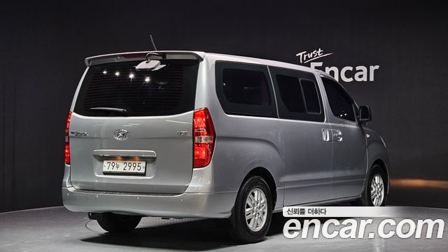 Hyundai Starex 12-Seater Wagon Modern — пробег 136 700 км — фото 2 из 5