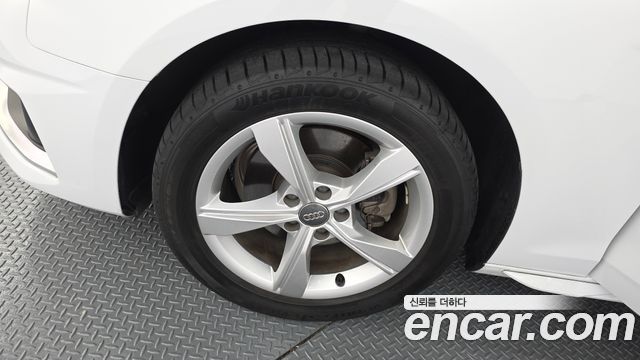 Audi A4 из Кореи Encar