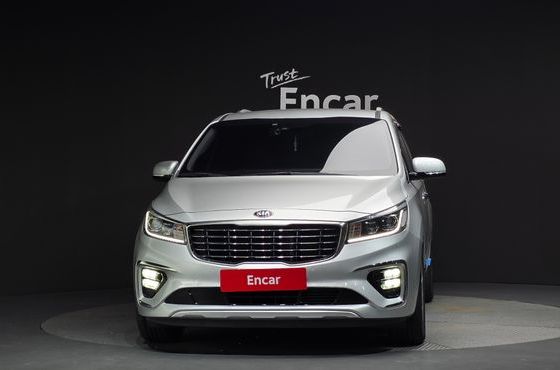 Kia Carnival 9-Seater Noblesse — пробег 81 029 км — фото 3 из 5