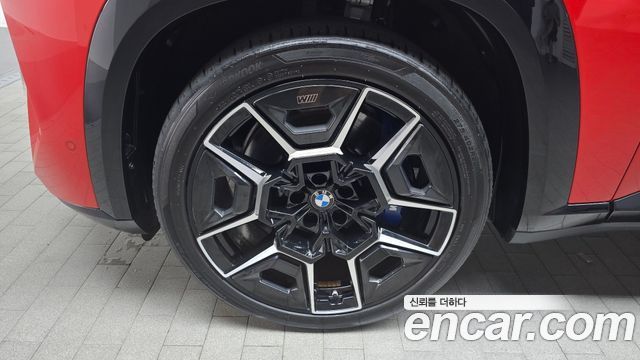 BMW XM 4.4 — пробег 7 884 км — фото 5 из 5