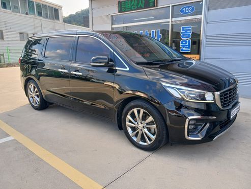 Kia Carnival 7-Seater Limousine President — пробег 109 624 км — фото 3 из 5