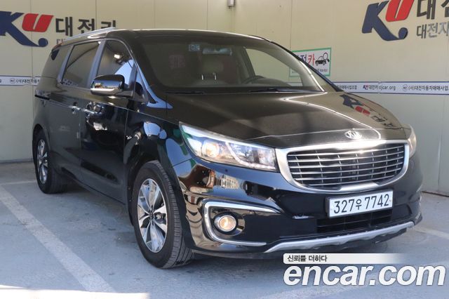 Kia Carnival 9-seater Luxury — пробег 216 592 км — фото 1 из 5