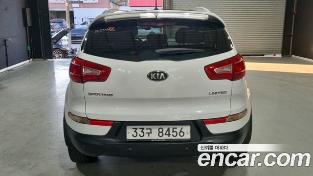 Kia Sportage Diesel 2WD TLX High-Deluxe — пробег 166 320 км — фото 4 из 5