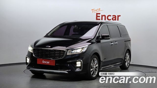 Kia Carnival 9-Seater Noblesse Special — пробег 157 179 км — фото 1 из 5