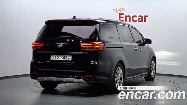 Kia Carnival 9-Seater Noblesse Special — пробег 157 179 км — фото 2 из 5