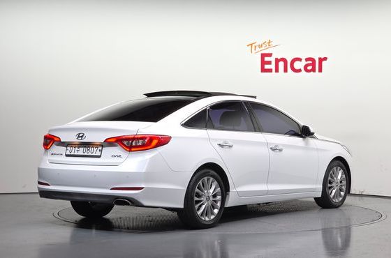Hyundai Sonata 2.0 Smart — пробег 142 069 км — фото 2 из 5