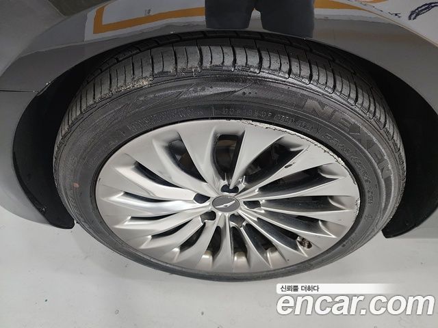 Genesis EQ900 3.8 GDI AWD Premium Luxury — пробег 181 271 км — фото 5 из 5