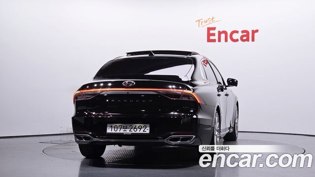 Hyundai Grandeur из Кореи Encar