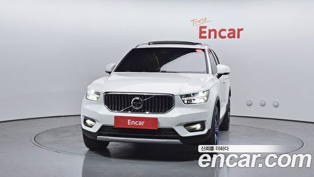 Volvo XC40 B4 Inscription — пробег 32 099 км — фото 3 из 5
