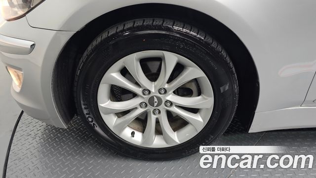 Hyundai Genesis из Кореи Encar