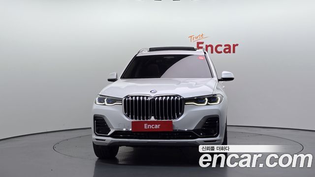 BMW X7 xDrive 40i Design Pure Excellence 6-Seater — пробег 28 932 км — фото 3 из 5