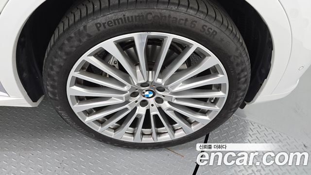 BMW X7 xDrive 40i Design Pure Excellence 6-Seater — пробег 28 932 км — фото 5 из 5