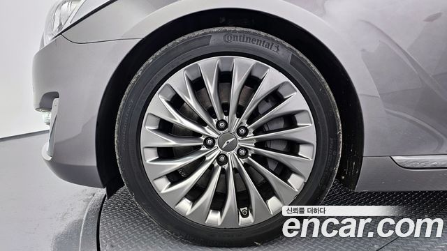 Genesis EQ900 3.3 T-GDI AWD Premiun Luxury — пробег 247 606 км — фото 5 из 5