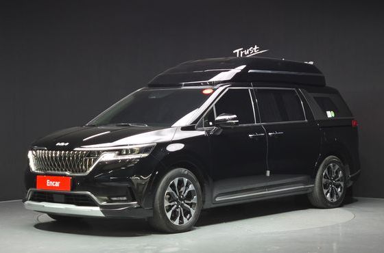 Kia Carnival 7-Seater Hi-Limousine Signature — пробег 52 767 км — фото 1 из 5