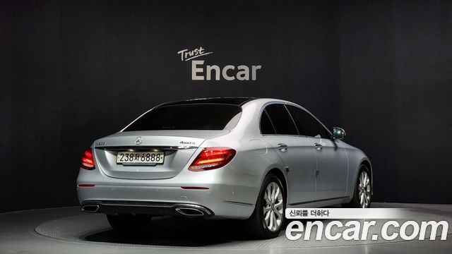 Mercedes-Benz E-Class из Кореи Encar