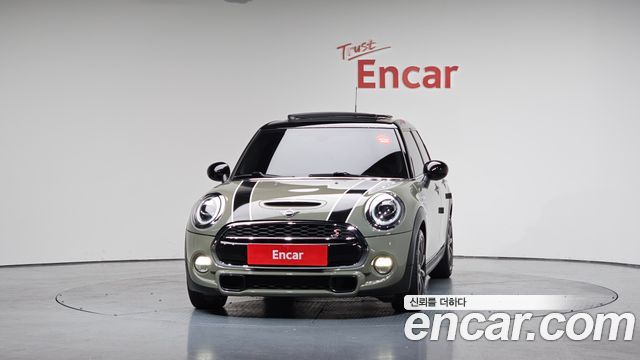 Mini Cooper 5Door Standard 3rd — пробег 63 902 км — фото 3 из 5