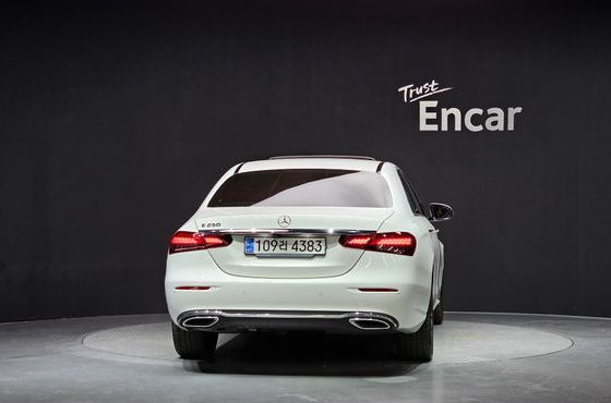 Mercedes-Benz E-Class E250 Avantgarde — пробег 97 079 км — фото 4 из 5