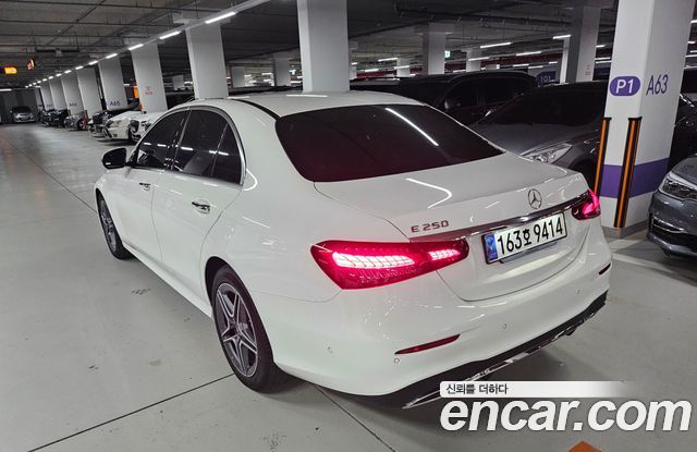 Mercedes-Benz E-Class E250 Avantgarde — пробег 33 000 км — фото 5 из 5