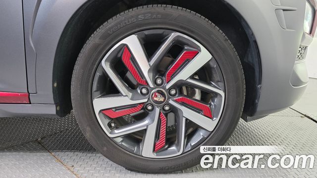 Hyundai Kona 1.6 Turbo 2WD Iron Man Edition — пробег 58 033 км — фото 5 из 5