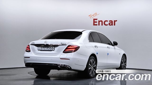Mercedes-Benz E-Class из Кореи Encar