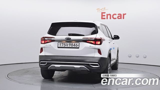 Kia Seltos из Кореи Encar