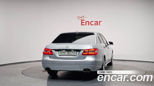 Mercedes-Benz E-Class E200 CGI Avantgarde — пробег 108 239 км — фото 4 из 5