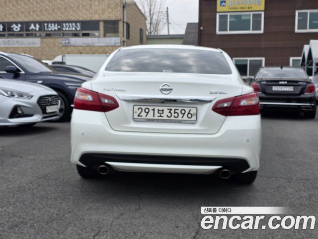 Nissan Altima из Кореи Encar