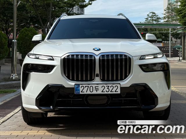 BMW X7 xDrive 40i M Sport 6STR — пробег 2 420 км — фото 1 из 5