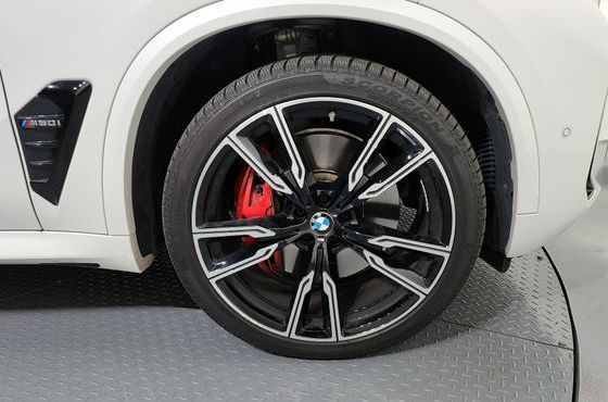 BMW X5 M60i — пробег 29 319 км — фото 5 из 5