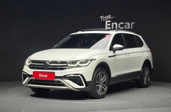 Volkswagen Tiguan 2.0 TSI Prestige — пробег 32 181 км — фото 1 из 5