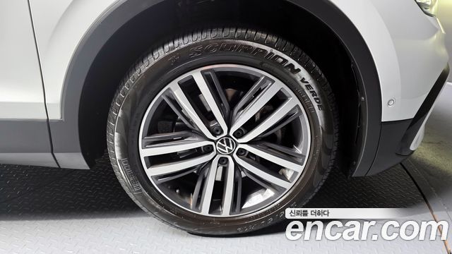 Volkswagen Tiguan из Кореи Encar