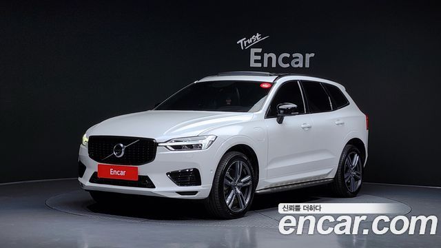 Volvo XC60 T8 R-Design — пробег 152 267 км — фото 1 из 5