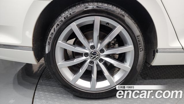 Volkswagen Passat из Кореи Encar