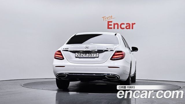 Mercedes-Benz E-Class из Кореи Encar