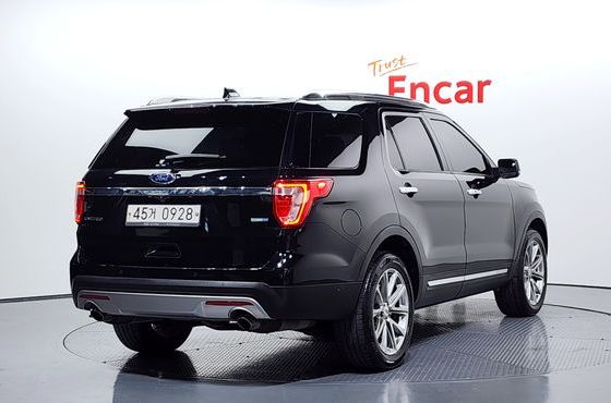 Ford Explorer 2.3 Limited 4WD 5th — пробег 167 882 км — фото 2 из 5