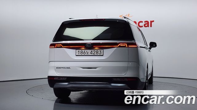 Kia Carnival из Кореи Encar