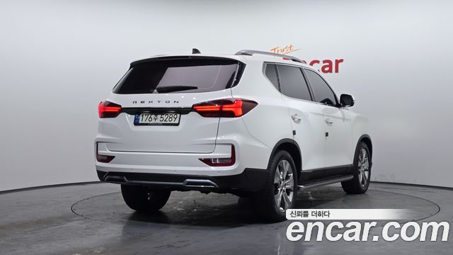 Ssangyong Rexton из Кореи Encar