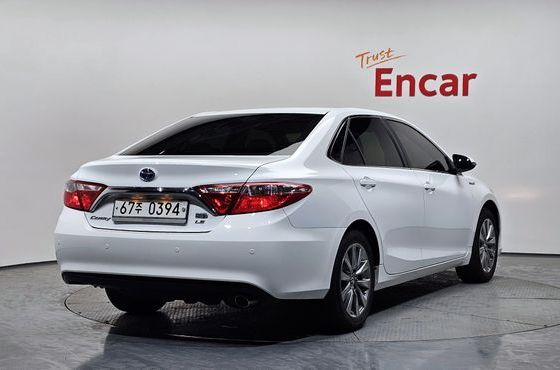 Toyota Camry Hybrid LE — пробег 96 470 км — фото 2 из 5
