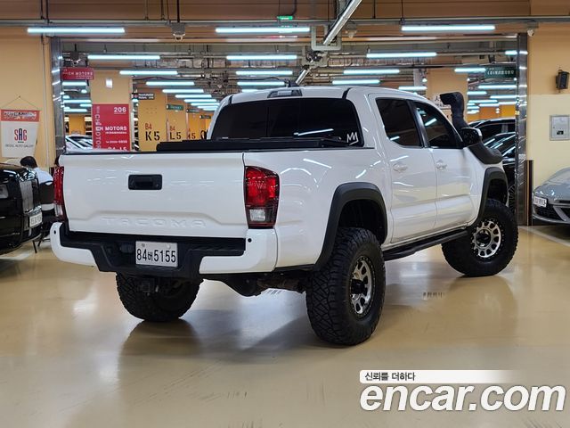Toyota Tacoma 3.5 — пробег 99 900 км — фото 2 из 5